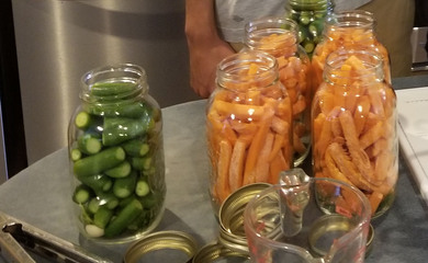 Pickling lesson passing down tradition